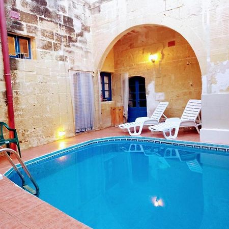 Villa Ta Lucia Farmhouse With Private Pool And Bbq à Santa Luċija Extérieur photo