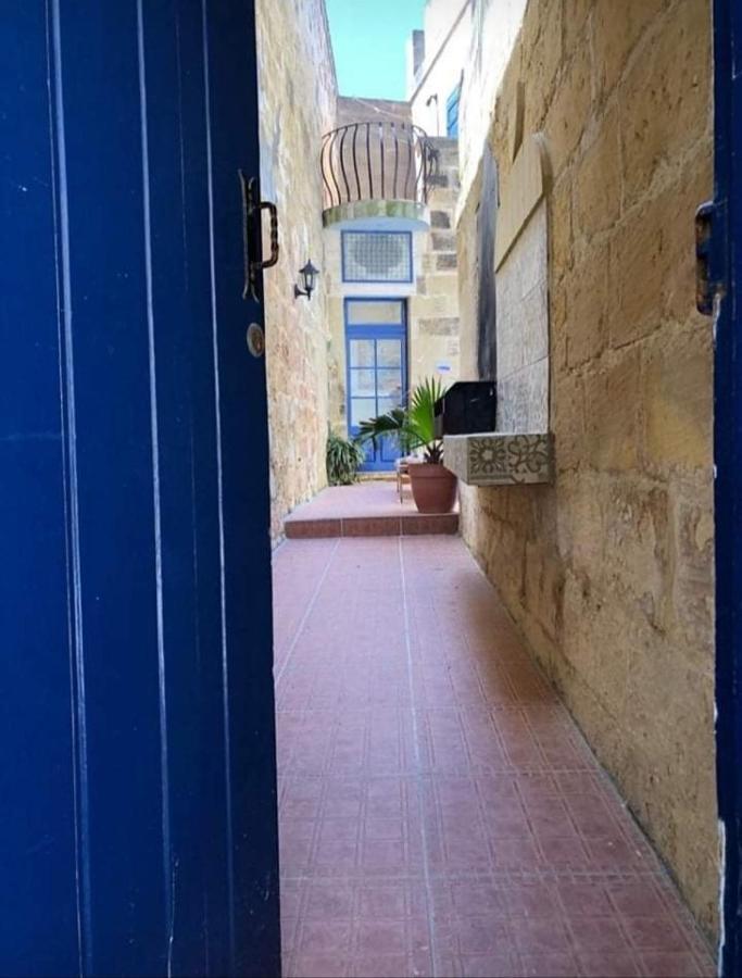 Villa Ta Lucia Farmhouse With Private Pool And Bbq à Santa Luċija Extérieur photo
